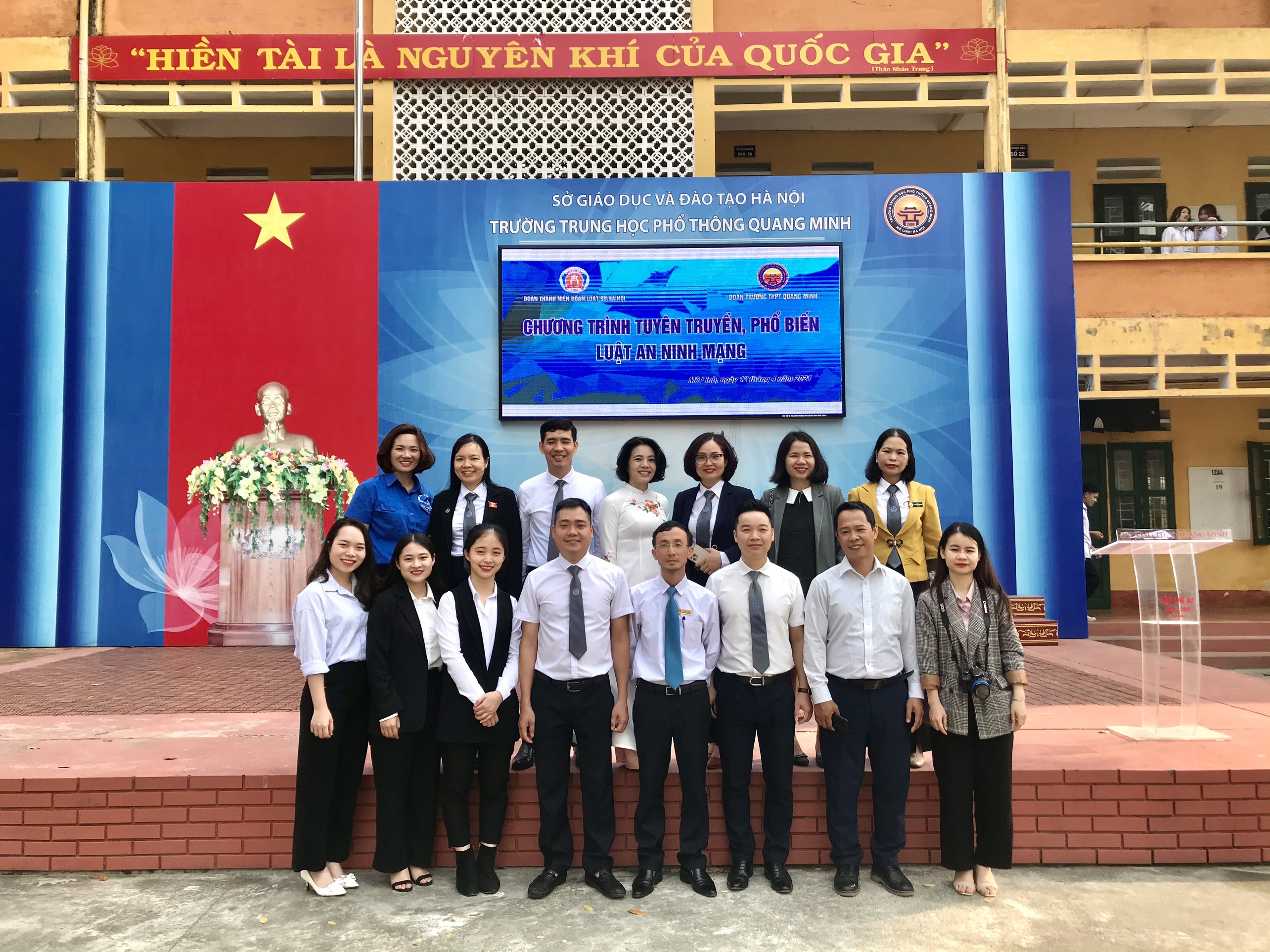 z2429865312986 6c8bdaff987b994928f14cfd9e1e1c42