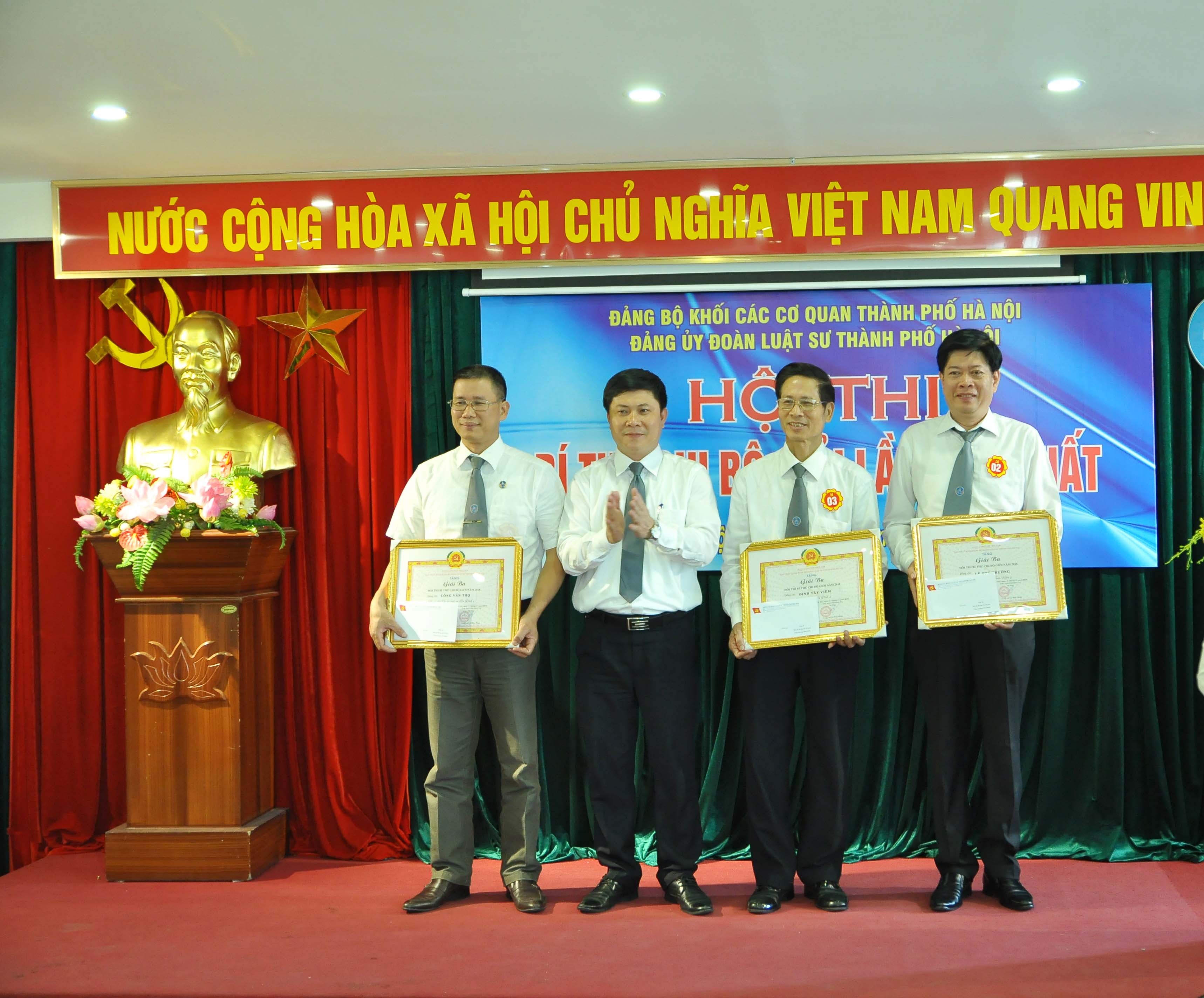 hoi thi bi thu chi bo gioi 2018