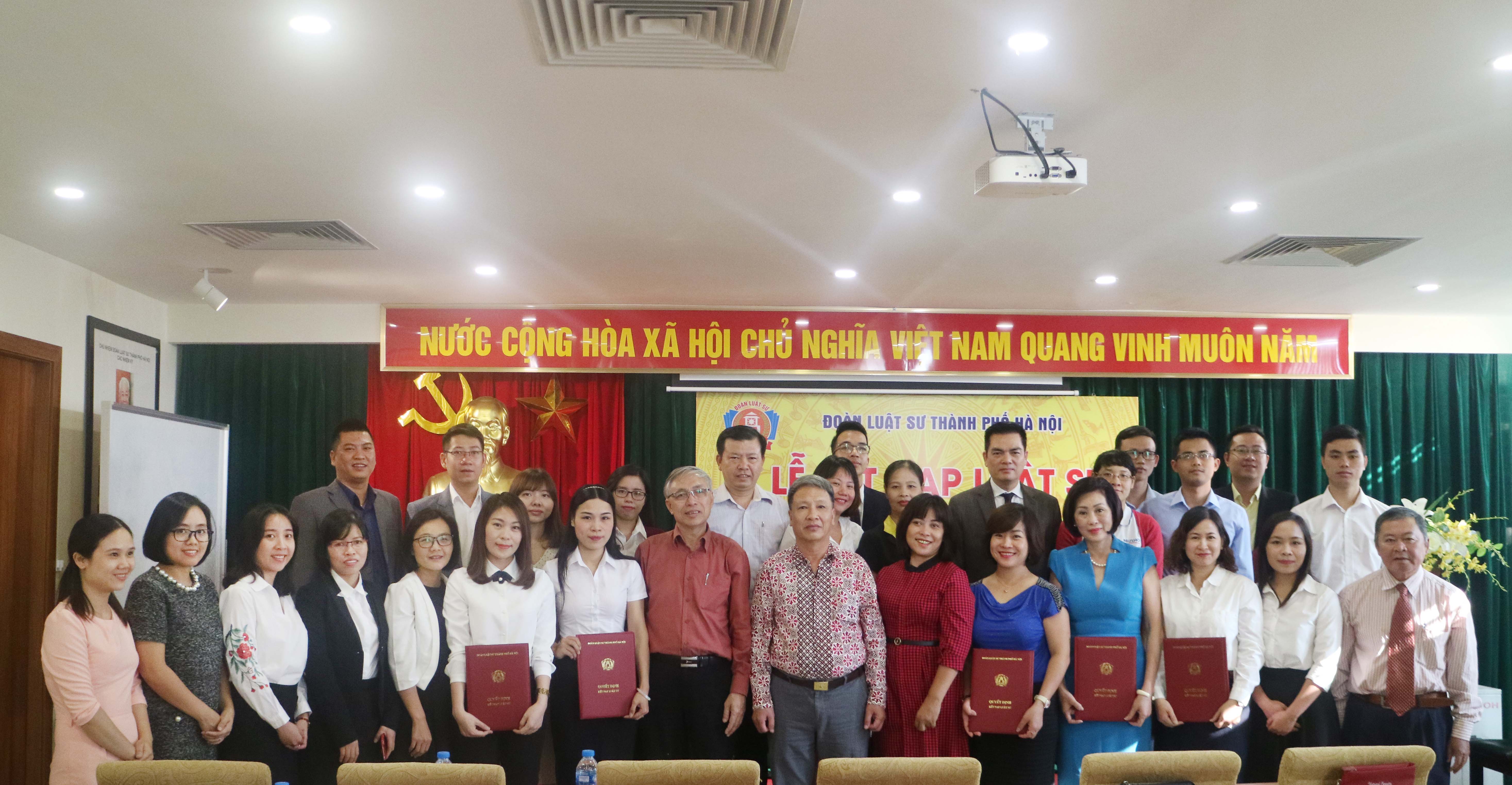 bcn trao quyet dinh ket nap dot 9 2018 2