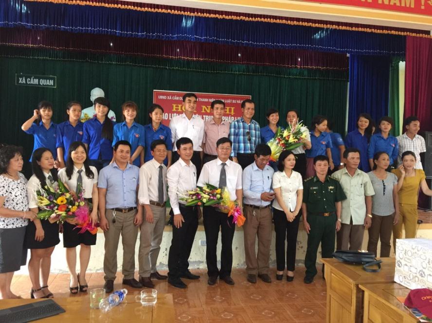 DTN chup anh luu niem