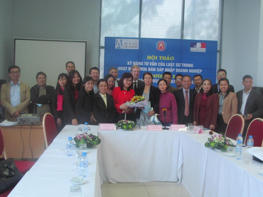 hoi thao mua ban sap nhap DN 1